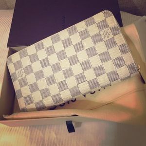 Louis Vuitton zippy organizer👜